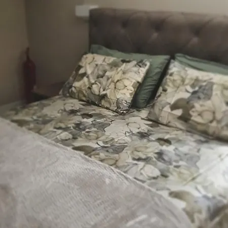 לינה וארוחת בוקר Martina Mirabella Eclano